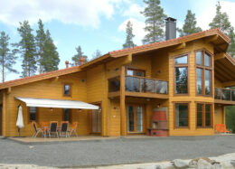 Alppiruusu, maison bois massif traditionnelle en Finlande