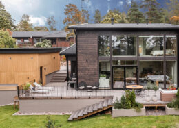 Maison moderne en bois massif en Finlande