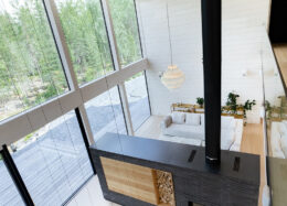 Grande maison individuelle en bois massif