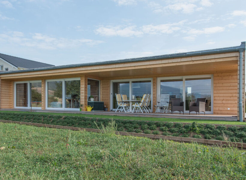 Maison en bois massif en Suisse