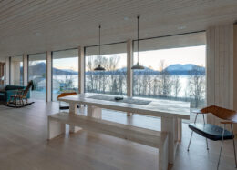 Maison moderne en bois en Norvège