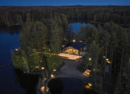 Maison moderne Polar en bois massif en Finlande