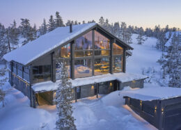 Polar, maison moderne en bois massif en Laponie finlandaise