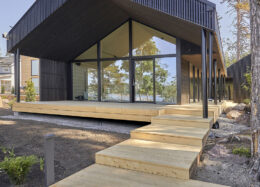 Maison moderne en bois massif, Villa Havu